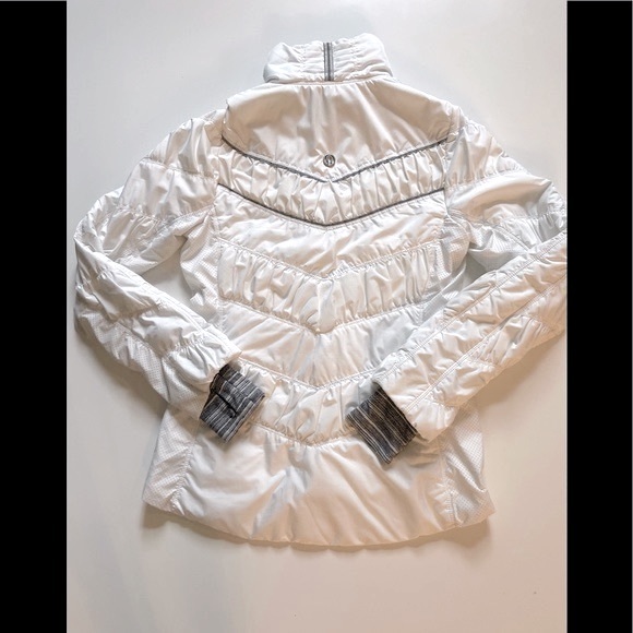 Rare Lululemon White Outward Bound Jacket Sz 4 - Picture 5 of 13